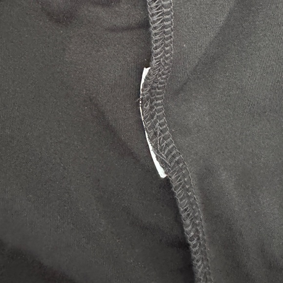 Joseph Ribkoff Off Shoulder Tiered Ruffle Blouse Style 191258 Black Size 12 - Picture 6 of 6